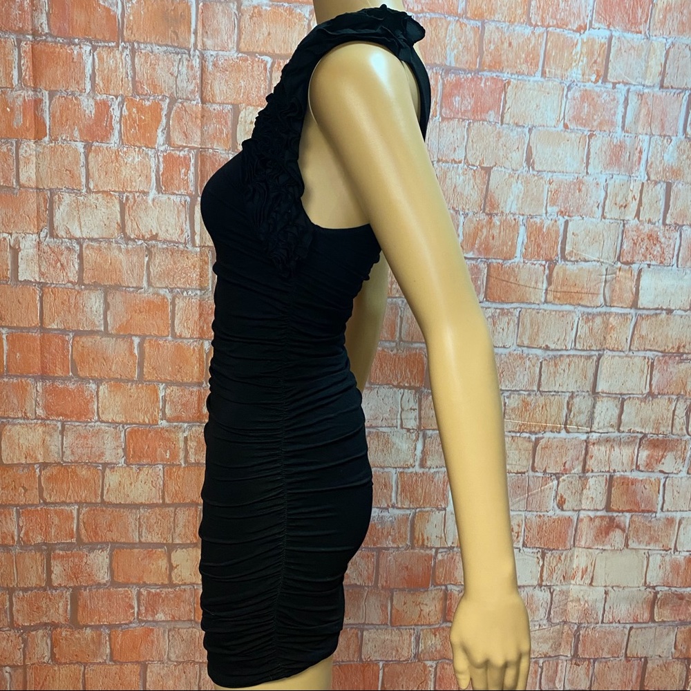 Forever 21 One Shoulder Ruched Mini Dress - Picture 5 of 9